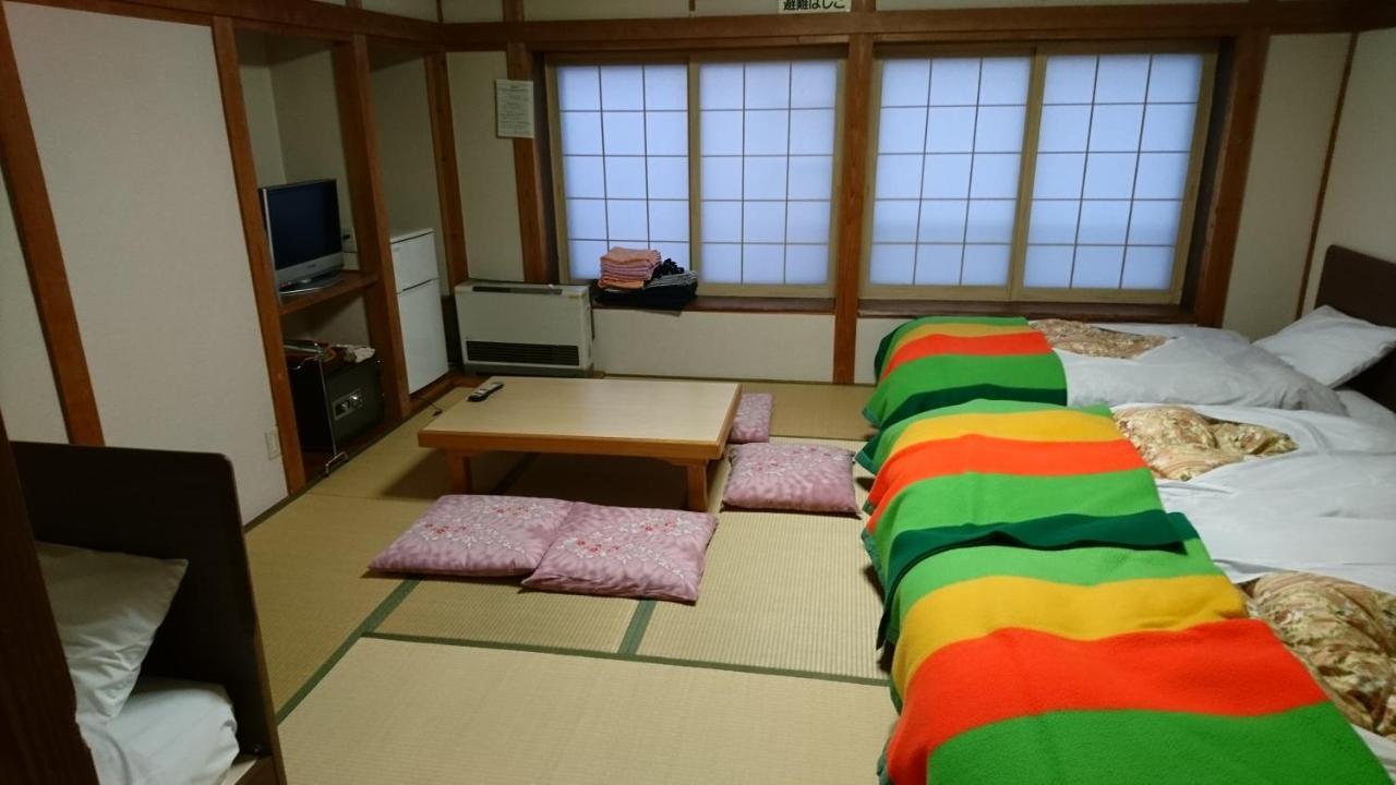 Apple Inn Takasaka Nozawaonsen Buitenkant foto